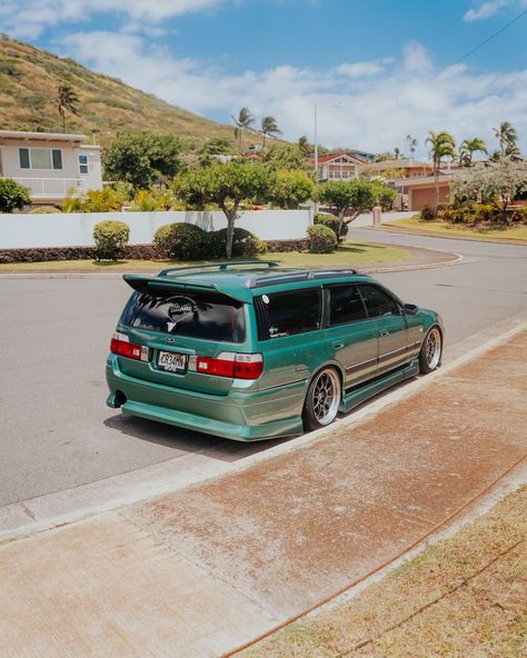 Instagram Nissan Stagea, San Nicolas, Instagram Beach, Stance Nation, Sports Sedan, Yokohama, Beach Day, Nissan, Japan