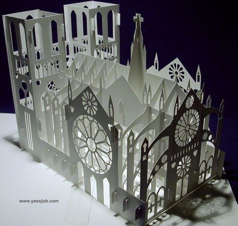 Notre Dame Kirigami popup origamic                                                                                                                                                      More Kirigami Templates, Arte Pop Up, Origami Architecture, Silhouette Paper, Paper Architecture, Origami And Kirigami, Paper Engineering, Pop Up Art, Notre Dame Cathedral