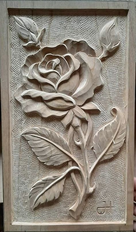 Wood Carving Decor, Simple Wood Carving Patterns, Carved Flowers In Wood, Relief Sculpture Clay, Flower Wood Carving, Relief Wood Carving, Rose Carving, Wood Carving Set, Wood Carving Art Sculpture