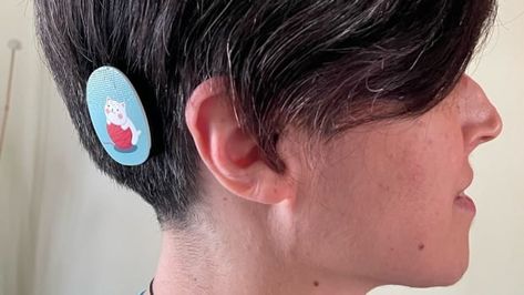 My cochlear implant makes me feel like a cyborg, but I'm proud of it Cochlear Implant Aesthetic, Cochlear Implant, Cut Her Hair, Hearing Loss, Science News, Cut My Hair, Hearing Aids, Ted Talks, Her Hair