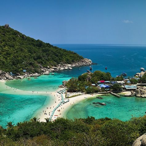 Koh Nang Yuan, Southern Thailand #NakedPlanet | Follow @lifebeforework for more amazing destinations! ✈️@lifebeforework✈️@lifebeforework ✈️@lifebeforework #Padgram Pig Island, Elephant Sanctuary, Speed Boat, Emerald Lake, Dream Places, Beautiful Places On Earth, Island Tour, Koh Tao, The Paradise