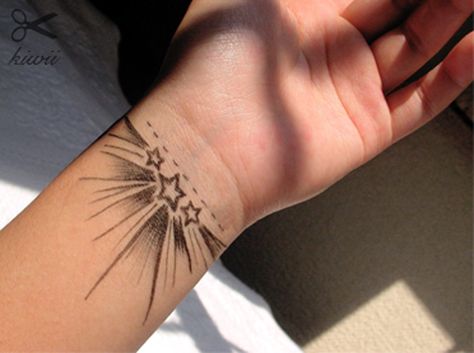 50 Eye-Catching Wrist Tattoo Ideas | Cuded Star Tattoo On Wrist, Tattoos On Wrist, Star Tattoos For Men, Inner Wrist Tattoos, Tattoo Ideas Males, Unique Wrist Tattoos, Petit Tattoo, Cool Wrist Tattoos, Female Tattoos