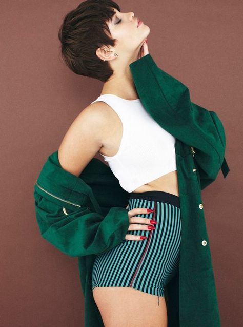 Pixie Geldof by Stefan Zschernitz for Ponystep Winter 2013: Pixie Geldof, Popular Short Hairstyles, Short Hair Pixie Cuts, Hair Styles 2014, Best Pixie Cuts, Short Pixie Haircuts, Short Hair Styles Pixie, 영감을 주는 캐릭터, Short Pixie