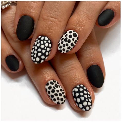 Black And Nude Nails, Bella Nails, Nail Envy, Nails Desing, Short Nail Designs, Opi Nails, Chic Nails, Nail Art Inspiration, Fire Nails