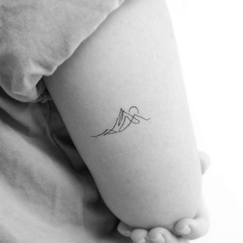 Single Line Mountain Sunrise temporary tattoo.  - Set of three. - Size: 1.7 in / 4.4 cm (width) - Tatteco temporary tattoos last on average 2-5 days - We suggest placing on oil-free areas where skin does not stretch and keep them clean - Environmentally friendly (tattoos and packaging made out of paper, no plastic layer) - Free shipping in order over €10: FREESHIPOVER10 - 20% off when you buy 3 items (+ Free Shipping ): 3PLUS Thank you for reading! Single Mountain Tattoo, Tattoo Ideas Horizontal, One Line Nature Tattoo, White Water Rafting Tattoo, Mountain Wave Tattoo Simple, Minimalist Outdoor Tattoo, Small Lake Tattoo Ideas, Single Line Plant Tattoo, Small Single Needle Tattoos