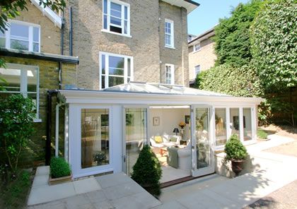 Partially glazed buildings Small Orangery, Orangery Roof, Sunroom Extension, Conservatory Living Room, Kitchen Orangery, Orangery Conservatory, Country Chic Kitchen, Old Style House, Orangery Extension