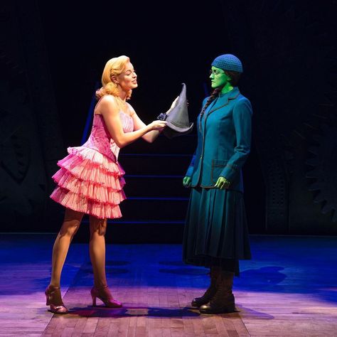 Wicked Aesthetic, Glinda And Elphaba, Musical London, Broadway Wicked, The Witches Of Oz, Wicked The Musical, Wicked Costumes, Broadway Costumes, Dorothy Gale