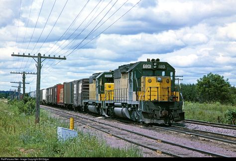 Chicago Northwestern Railroad, Road Pics, Train Photos, Railroad Pictures, Rail Road, Railroad Photography, Train Stations, Railroad Photos, Old Trains