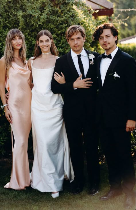 Cole Sprouse (& Dylan & Ari & Barbara) July 2023 Dayna Frazer, Barbara Palvin Dylan Sprouse, Barbara Palvin And Dylan Sprouse, Dylan And Barbara, Dylan And Cole Sprouse, Cole And Dylan Sprouse, Sprouse Twins, Dylan And Cole, Palvin Barbara