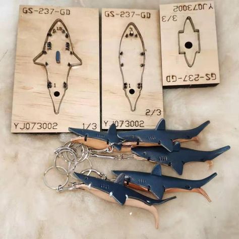 Messenger Bag Patterns, Shark Pendant, Small Shark, Keychain Leather, Leather Wallet Pattern, Shark Pattern, Leather Craft Projects, Dremel Wood Carving, Leather Craft Tools