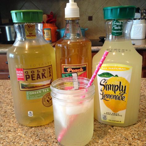 Your Little Birdie: Starbuck's Peach Green Tea Lemonade Recipe Starbucks Peach Green Tea Lemonade Recipe, Tea Lemonade Recipe, Green Tea Lemonade Recipe, Peach Green Tea Lemonade, Lemonade Tea Recipe, Green Tea Lemonade, Peach Green Tea, Southern Sweet Tea, Desserts Keto