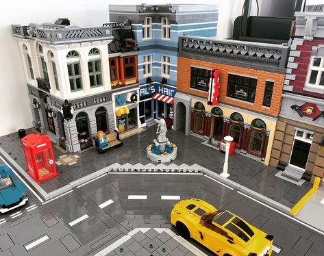 Inverted corner completed for the city #legocommunity #legocreatorexpert #legomillsplate #legomocs #legomodularbuildings #legomocbuilding… | Instagram Lego City Display, Big Lego Sets, Bloxburg City Ideas, Lego Road, Minecraft Castle Designs, Lego Street, Lego City Ideas, Lego House Ideas, Bloxburg City