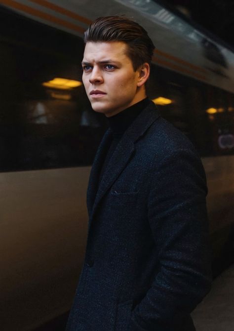 Ivar Vikings, Alex Høgh Andersen, Sons Of Ragnar, Dark Haired Men, Ivar The Boneless, Alex Hogh Andersen, Alex Høgh, The Secret History, Inspirational People