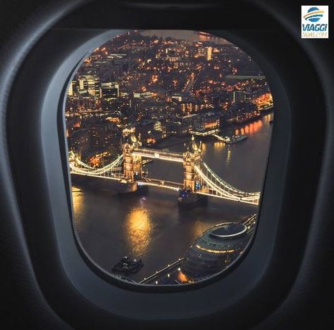 Airplane Window Aesthetic, Window Aesthetic, Pinterest Shop, England Aesthetic, Plane Window, Aesthetic London, Flight Centre, Travel England, Travel Picture Ideas