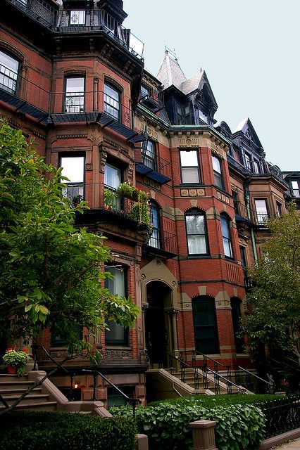 Boston, MA. I want one of those! Boston Brownstone, Massachusetts Houses, Boston Aesthetic, Brownstone Homes, Boston House, San Myshuno, Boston Apartment, Boston Design, Back Bay