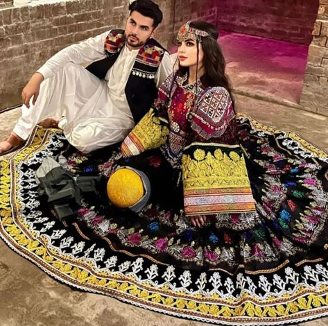 Afghan Couple Clothes, Bridal Afghani Dress, Afghanistan Landscape, Afghan Wedding Dress, Afghanistan Photography, Afghanistan Culture, Afghan Culture, Afghani Dress, Navratri Collection