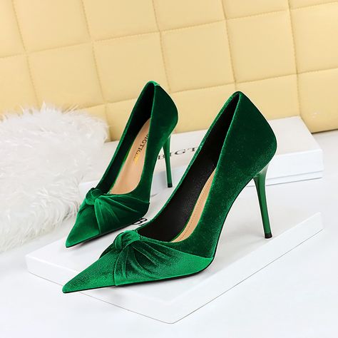 Velvet Sandals, Elegant High Heels, Bow Sandals, Bow Shoes, Big Tree, Pointed Toe Shoes, Sandals For Sale, Suede Pumps, High Heels Stilettos