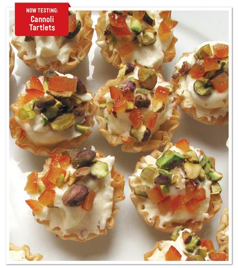 Cannoli Tartlets Party Food Favorites, Super Bowl Appetizers, Superbowl Food Appetizers, Salad Bites, Salad Cups, Salad Appetizer, Phyllo Cups, Crostini Recipes, Superbowl Appetizers