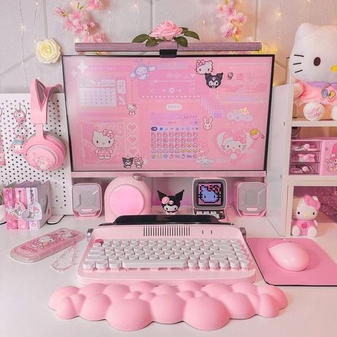 Kawaii Desk Setup, Pink Among Us, Kitty Headphones, Pc Games Setup, Games Room Inspiration, Kawaii Room Ideas, Kawaii Desk, Gaming Desk Setup, Instagram New Post