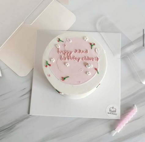 Korea Cake, Korean Cakes, Minimalist Cakes, Minimalist Cake, Small Birthday Cakes, Pinterest Cake, Pastel Cakes, Korean Cake, Simple Cake Designs