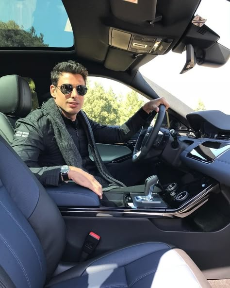 Car Selfie Poses Men, Men And Cars Photography, Inside Car Poses Men, Poses With Car Men, Insta Post Ideas Men, Casual Dressing For Men, Car Poses Men, Car Selfie Poses, Man In Car