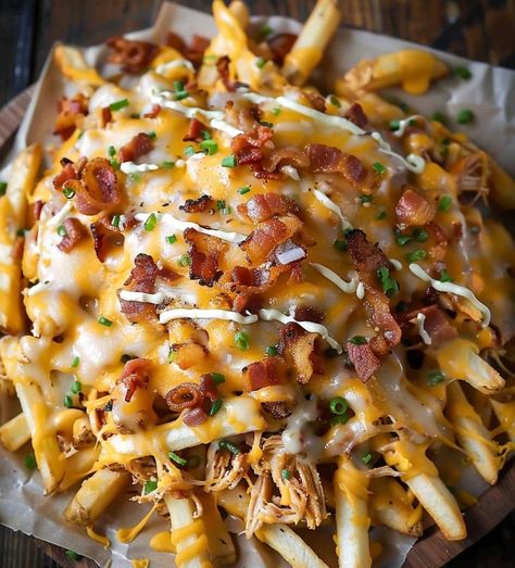 Chicken Bacon Ranch Loaded Cheese Fries Loaded French Fries Ideas, Loaded Fries Chicken, Chicken Bacon Ranch Fries, Loaded Waffle Fries, Chicken Loaded Fries, Loaded Cheese Fries, French Tacos, Fries And Chicken, Mexican Fries