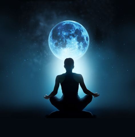 Full Moon Effects, Full Moon Meditation, Usui Reiki, Opening Your Third Eye, Meditation Scripts, Full Moon Ritual, Moon Signs, Reiki Master, Dark Night