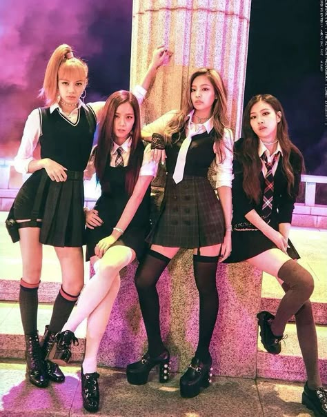 Jennie Park, Lalisa Manobal, Park Chaeyoung, Kim Jisoo, Pink