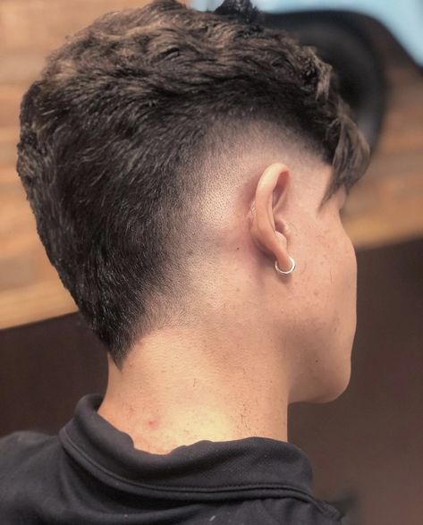 V Shape Fade Haircut, V Shape Haircut, Men Short Hair Fade, Boys Haircuts Long Hair, V Shaped Haircut, Taper Fade Short Hair, Men Fade Haircut Short, Short Hair For Boys, Short Fade Haircut