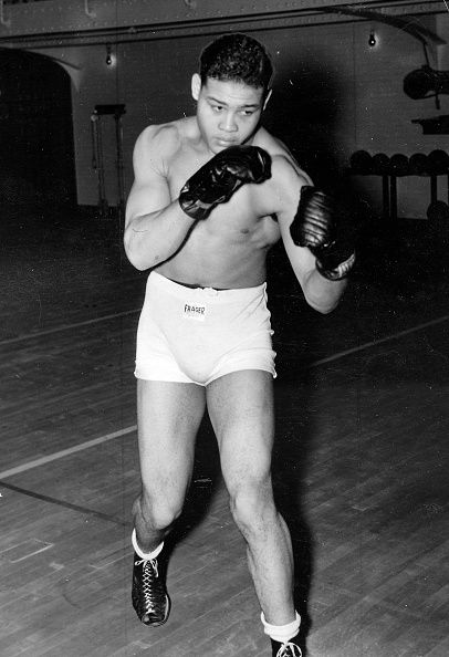 Heavyweight Boxers, Joe Lewis, Boxing Legends, Boxing Techniques, Joe Louis, Boxing History, Hajime No Ippo, Speedos, Sports Teams