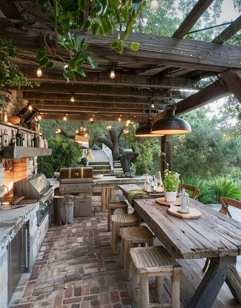 Small Outdoor Kitchen Ideas, Bbq Hut, Small Outdoor Kitchen, Dining Patio, Pavilion Plans, Outdoor Cooking Spaces, Patio Grill, Log Home Designs, Outdoor Kitchen Ideas