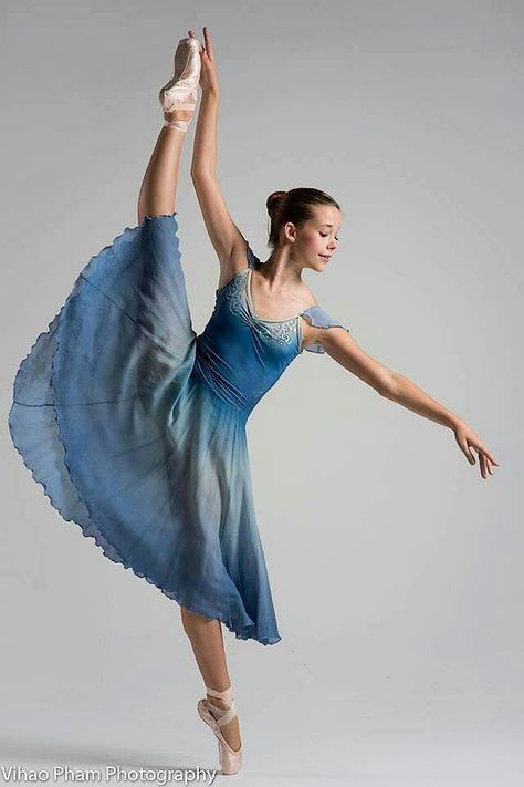 Cinderella Ballet, Dance Costumes Dresses, Ballet Images, Ballet Russe, Blue Slippers, Lyrical Costumes, Ballet Academy, Contemporary Costumes, Dance Costumes Lyrical