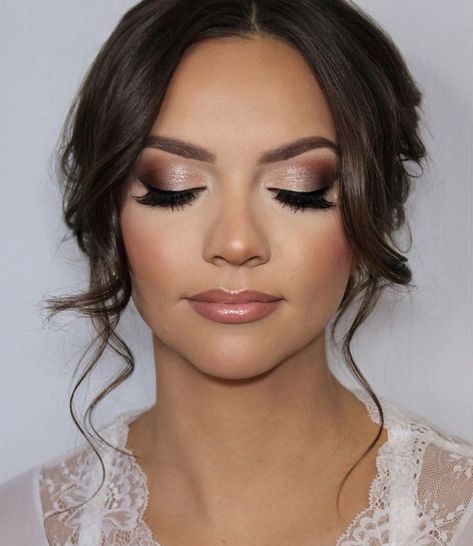 Best Wedding Makeup For Hazel Eyes, Hazel Eye Bridal Makeup, Bridesmaid Winter Makeup, Dark Bridal Makeup For Brown Eyes, Bridesmaid Make Up Hazel Eyes, Hazel Eyes Bridal Makeup, Soft Glam Wedding Makeup Hazel Eyes, Simple Wedding Makeup Natural Looks Brown Eyes, Airbrush Wedding Makeup Brides