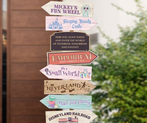 Disneyland Sign, Disneyland Party, Disney World Birthday, Disney Party Decorations, Disneyland Vintage, Magical Party, Disneyland Birthday, Disney Birthday Party, Disney Theme Party