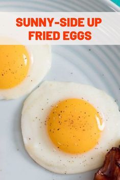 Sunny Side Up Eggs Recipe, Cracking An Egg, Perfect Fried Egg, Sunny Side Up Eggs, Sunnyside Up Eggs, Over Easy Eggs, Perfect Eggs, Huevos Fritos, Egg Recipes For Breakfast