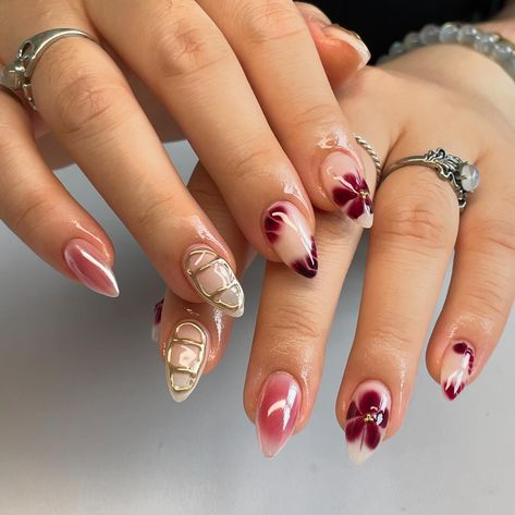 1.5hrs set 🫶🏼 Ib from the pinterest Japan Nails, Japan Nail, Retro Nails, Aesthetic Nails, Pretty Gel Nails, Nails Inspo, Nails Ideas, Swag Nails, Christmas Nails