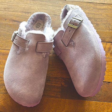 Birkenstock Brand New Never Worn Purple Fog Size 39 Narrow With Fluffy Shearling Lining Shoes Birkenstock, Birkenstock Boston, Birkenstock Shoes, Birkenstock, Color Purple, Boston, Brand New, Purple, Women Shopping