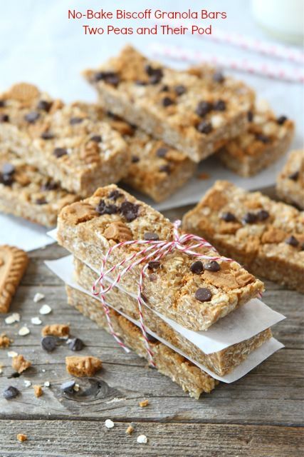 Nut Free Granola Bars, Muesli Bar Recipe, Two Peas And Their Pod, Nut Free Granola, Breakfast Bars Recipe, No Bake Granola Bars, Baked Granola, Muesli Bars, Super Snacks