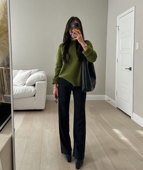 Olive Sweater Outfit, Olive Green Sweater Outfit, Pointed Boots Outfit, Green Purse Outfit, Green Sweater Outfit, Green Outfits For Women, October Outfits, Winter Boots Outfits, Olive Sweater