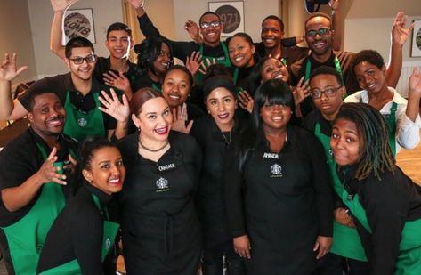 Starbucks Worker Outfit, Starbucks Outfit Barista, Starbucks Outfit, Working At Starbucks, Quit Work, Rude Customers, Starbucks Barista, Career Aspirations, Coffee Industry