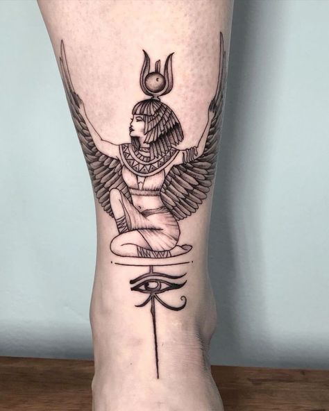 Tattoo Cleopatra, Egyptian Tattoo For Women, Cleopatra Tattoo, Nefertiti Tattoo, Ankh Tattoo, Cheap Tattoo, Colored Tattoo Design, Egyptian Tattoo Sleeve, Shin Tattoo