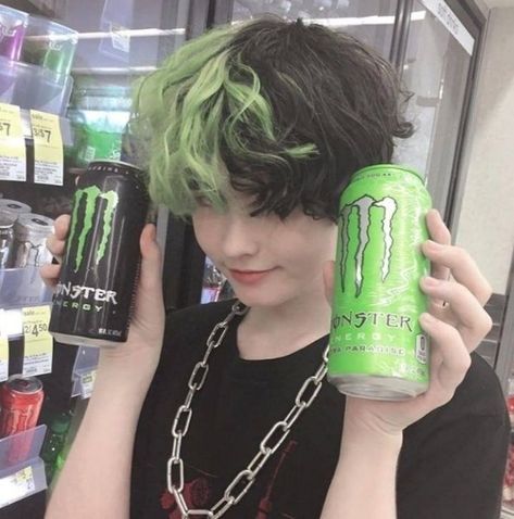 Short Grunge Hair, Monster Energy Drink, Alternative Makeup, Fluffy Hair, Dye My Hair, Hair Reference, Energy Drink, Hair Inspo Color, Monster Energy