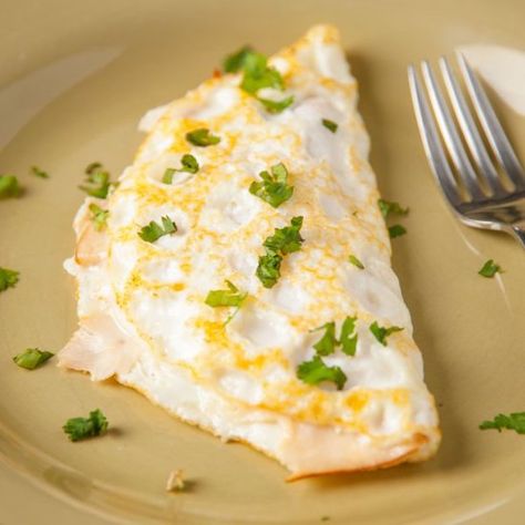 Egg White Omelette – Edible Crafts Healthy Omlet Recipes, Recipe Using Egg Whites, Egg Omelette Recipe, Egg White Breakfast, White Recipes, Omlet Recipes, Egg White Omelette, Egg White Recipes, Egg Food