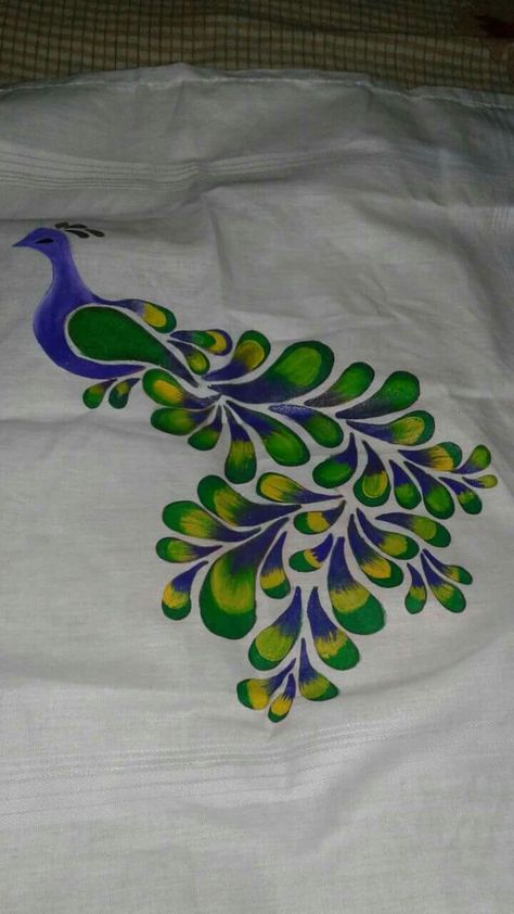 Peacock Drawing Images, Fabric Paint Shirt, Peacock Drawing, Peacock Embroidery Designs, Saree Painting Designs, Fabric Paint Diy, Fabric Painting Techniques, Fabric Painting On Clothes, Hand Painted Dress