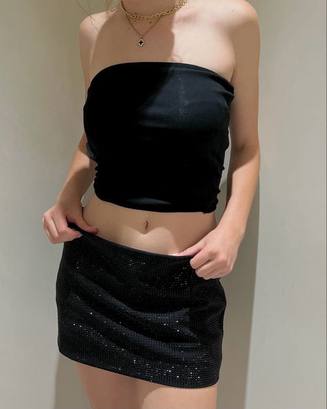 New Years Fit, Glitter Skirt, Sparkly Skirt, Glitters Skirt, Zara Mini, Black Glitter, Zara Black, Black Sequins, Black Skirt