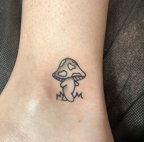 Mushroom Village Tattoo, Fairy Mushrooms Tattoo, Mushroom Cartoon Tattoo, Lil Mushroom Guy, Mushroom Dude Tattoo, Cute Matching Mushroom Tattoos, Mushroom Men Tattoo, Minimalist Mushroom Drawing, Small Shroom Tattoo