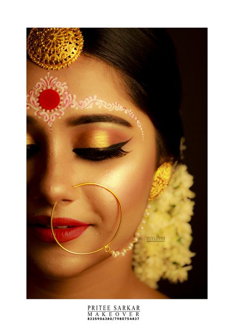 Bridal Makeup Black Women, How To Wear Makeup, Makeover Studio, Professional Makeup Kit, Indian Bride Makeup, Bengali Bridal Makeup, Indian Wedding Bride, Makeup Black Women, Bridal Eye Makeup