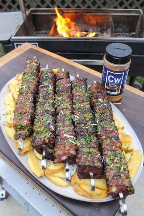 Steak and Bacon Skewers are the ultimate meaty treat. Inspired by @salvalacocina, these bite-sized cubes are a carnivore's dream! Juicy Steak Bites, Bacon Skewers, Over The Fire Cooking, Chimichurri Sauce Recipe, Chicken Kebab Recipe, Lamb Kebabs, Chimichurri Recipe, Top Sirloin Steak, Patty Melt