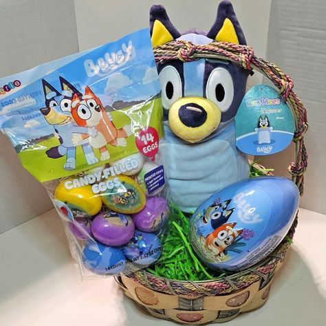 Nwt Bluey Easter Egg Bundle W/ Bluey Hugmees By Squishmallows The Bundle Comes With: Bluey Printed Eggs 14 Printed Eggs, Easy To Open, No Shrink-Wrap, & Reusable! Large Bluey Egg 1 Large Bluey Egg With Treats & Stickers Inside! Bluey Squishmallow A Super Soft Bluey Heeler Hugmees By Squishmallows The Perfect Easter Egg & Gift Set For Every Bluey Fan Young Or Mature! All Reasonable Offers Considered! *Easter Basket And Grass Only For Presentation. Not Included In Sale.* Pictures From Bluey.Tv Blu Bluey Gift Ideas, Bluey Squishmallow, Build A Bear Dog, Bisexual Wallpaper Iphone Aesthetic, Bluey Stuff, Easter Egg Gifts, Kids Gift Baskets, Cute Small Animals, Stuffed Animal Cat