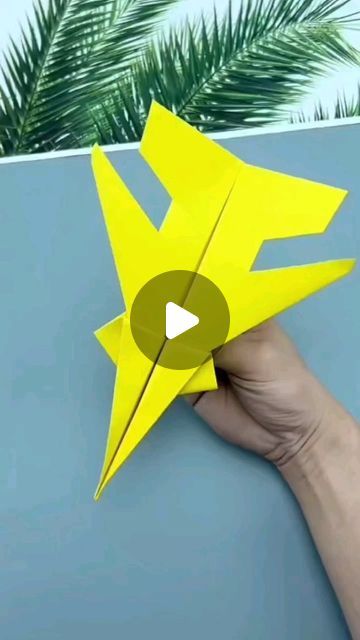 How To Make Plane With Paper, Paper Crafts Airplane, Plane Crafts For Kids, How To Make A Paper Airplane, Diy Airport, Airplane Paper Craft, Paper Airplane Craft, Origami Art For Kids, Paper Airplanes How To Make